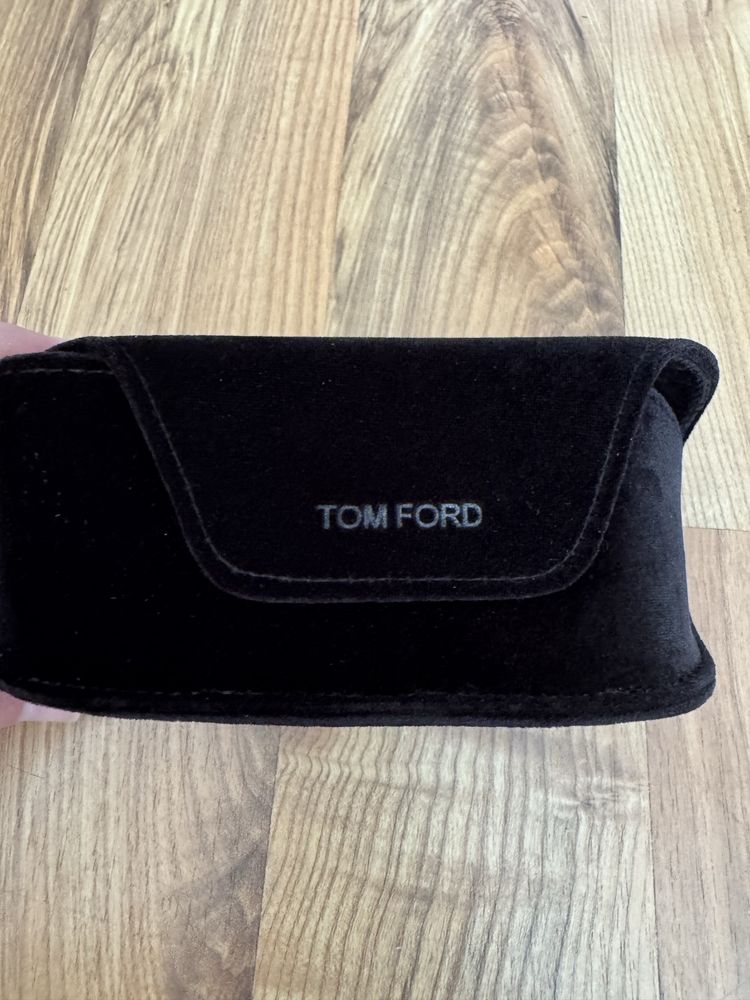 Оригинален  калъф на Tom Ford!