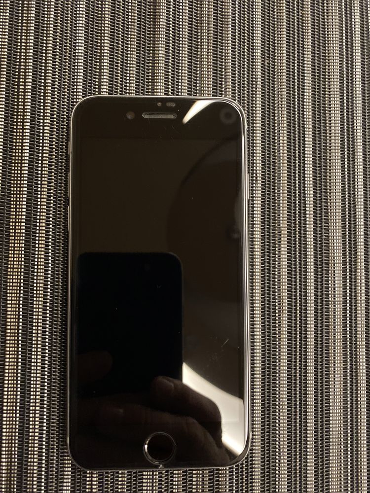 Телефон Iphone 6S