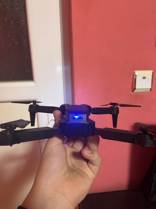 Дрон с камера нов