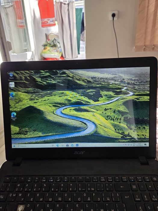 Acer F5-573 лаптоп