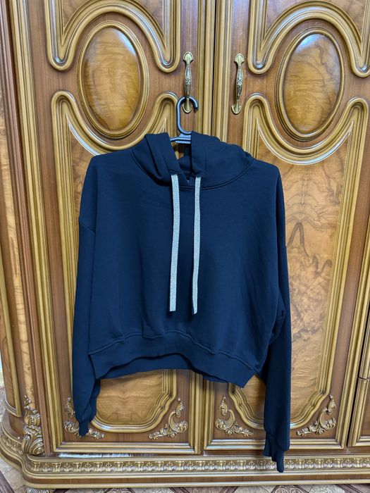 Кофточка с капюшоном