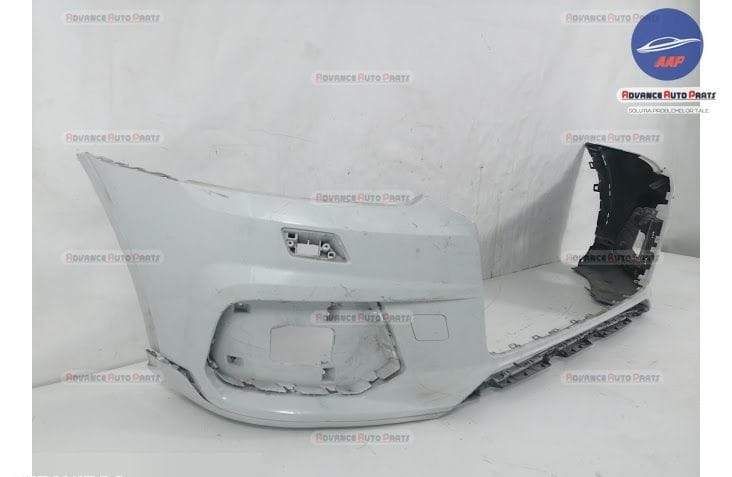 Предна броня С Лайн оригинална със сензори и измиватели Ауди / Audi Q3