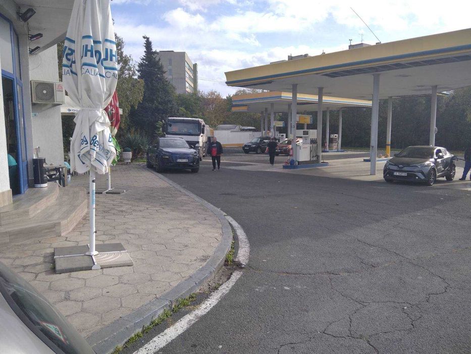 Метална конструкция " Навес- Козирка ''