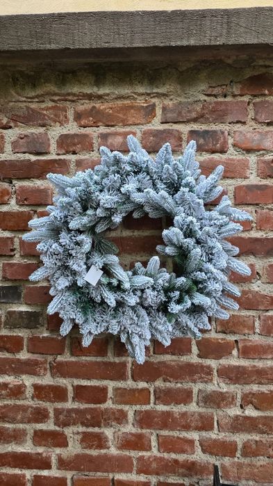 Coronita Brad Craciun