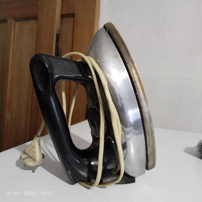 Утюг ссср 74 год.