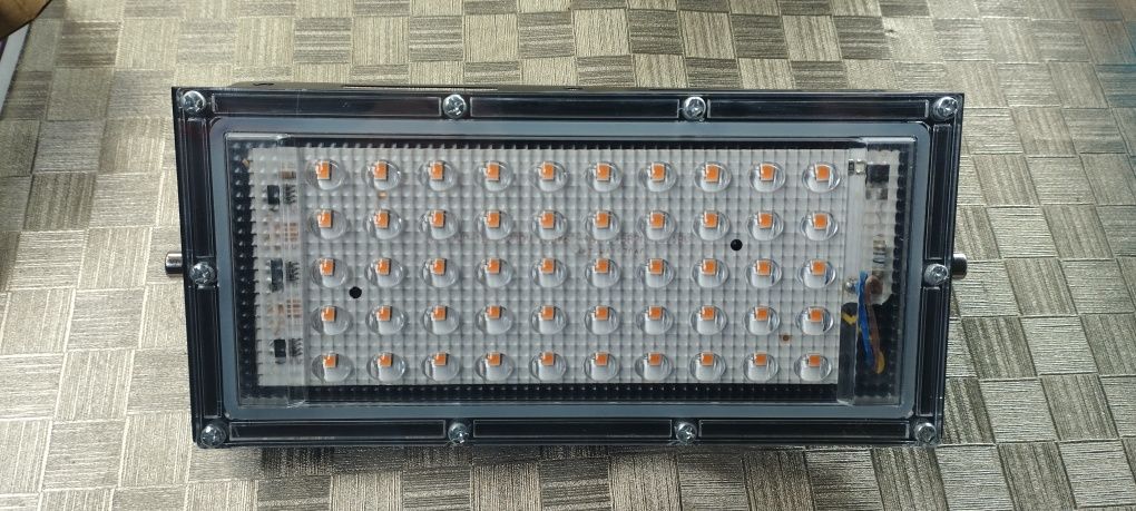 Ультрафиолетовый прожектор 50 W