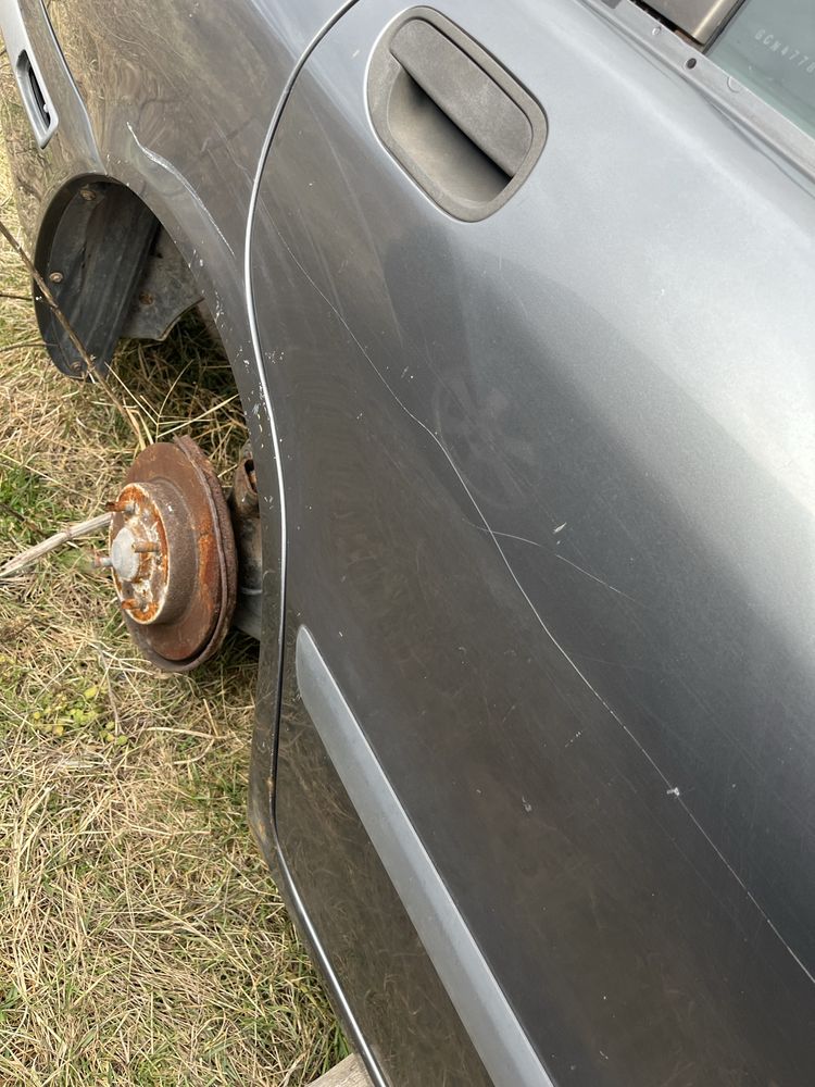 Продавам Volvo V40