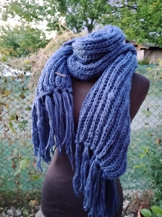 Ръчно изплетени шалове