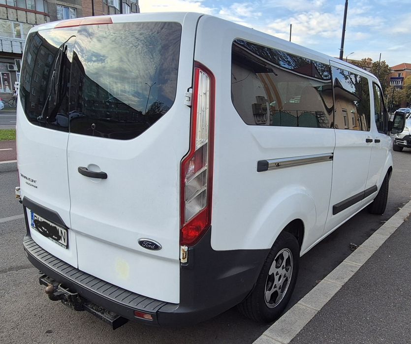 Vând Ford transit custom maxi / long