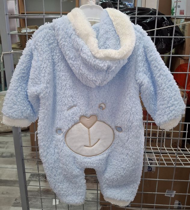 Продавам чисто нови бебешки одеала и ромпери НА ПРОМОЦИЯ!!!