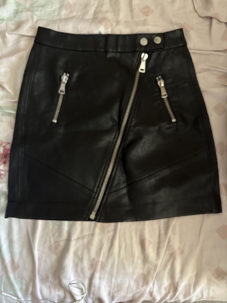 Vand fusta Stradivarius mar.36 NOU