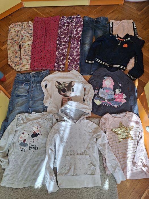 Лот моркови дрешки за момиче.122