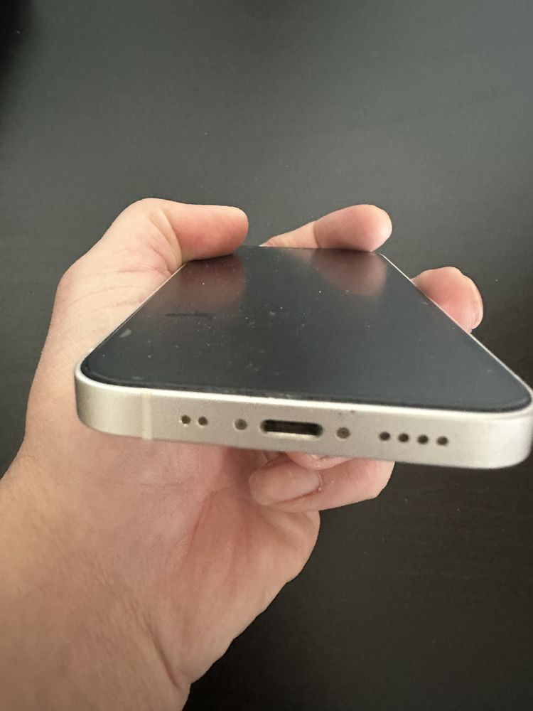 Iphone 12 mini. Белый.