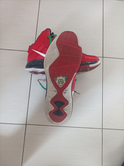 Кецове Nike, номер 44.