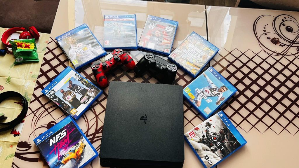 Playstation 4 в добро състояние