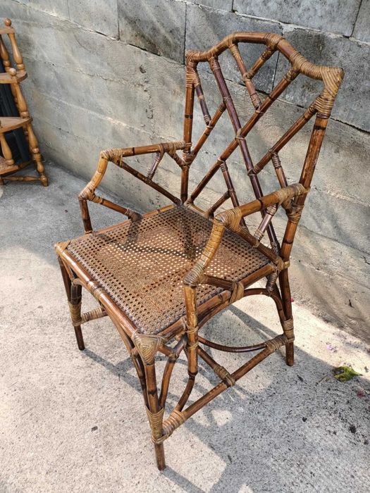 Scaun deosebit  din bambus