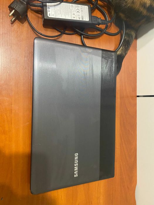 Samsung intel core i3/Nvidia GeForce/SSD/OZU 8GB