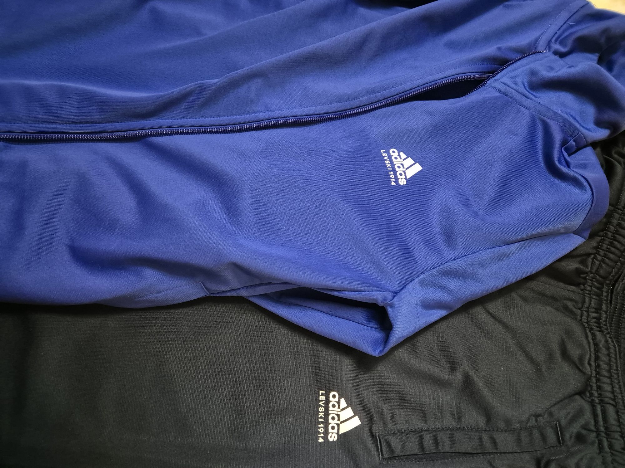 Екип ADIDAS за 12 години