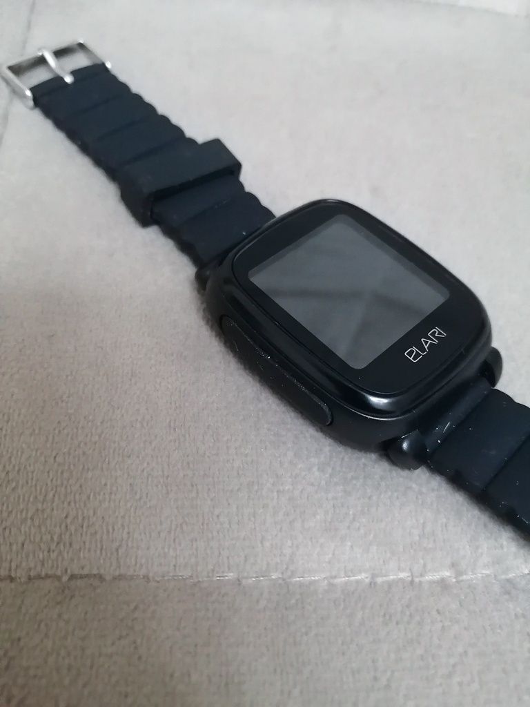 Детские смарт часы с GPS-трекером Elari KidPhone 2 Black (KP-2B)