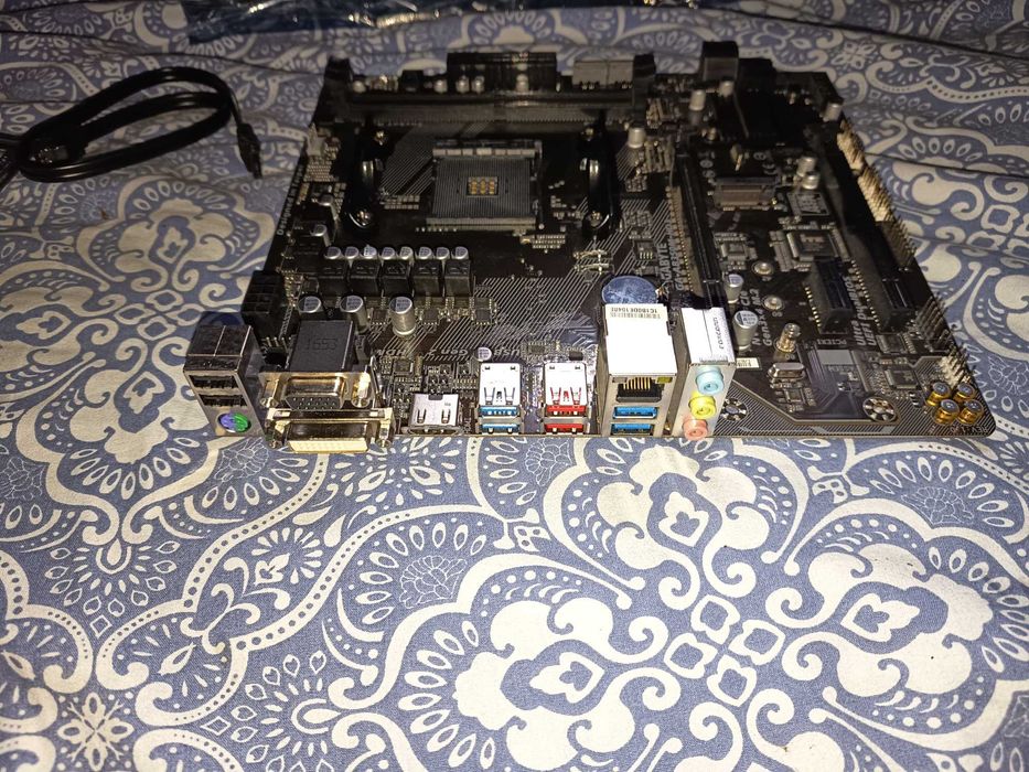 Placa baza gaming, AM4, Gigabyte B350-HD3, slot ssd M2, bios updatat