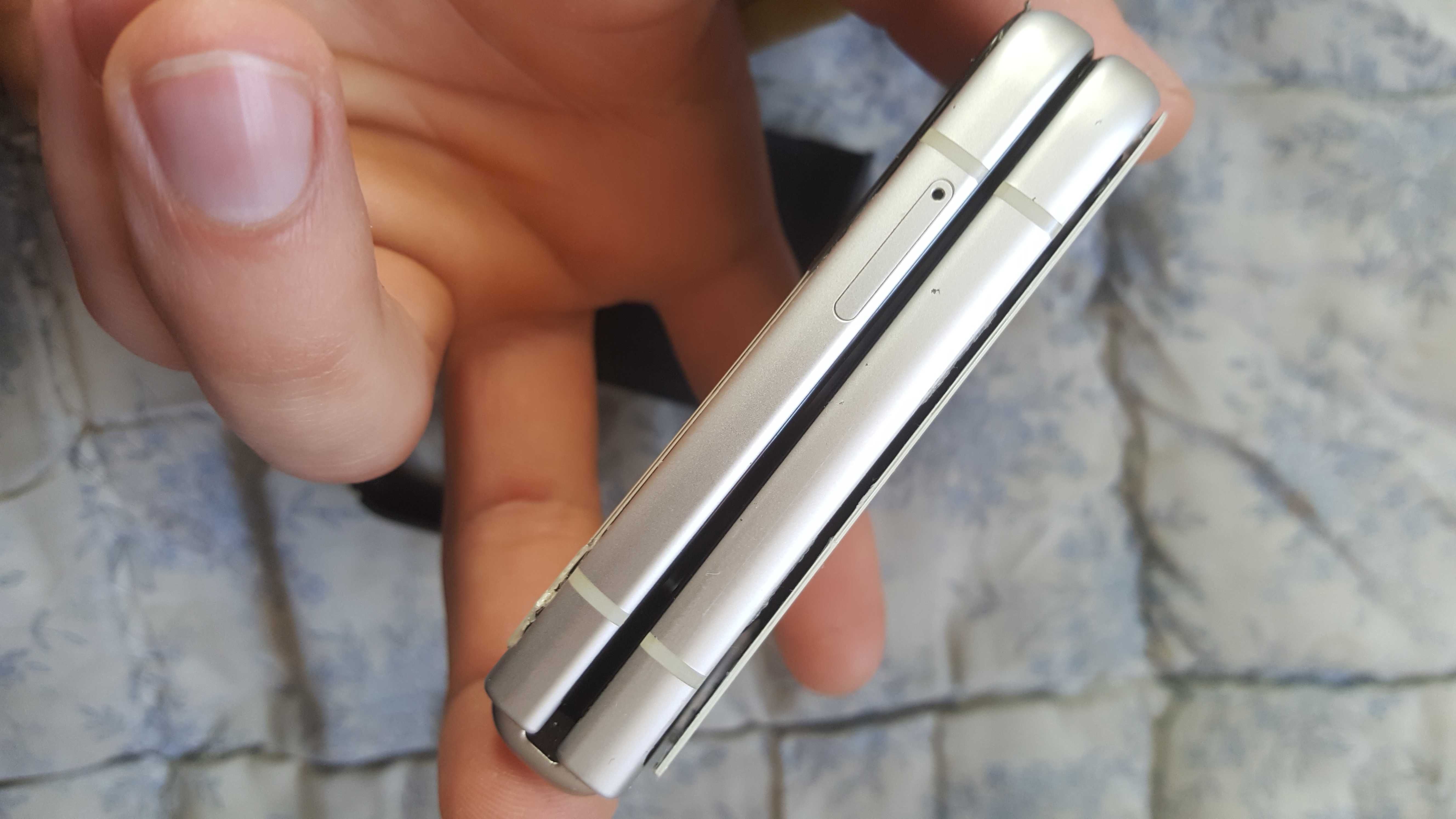 Samsung Galaxy Z Flip 3 de piese nefunctional