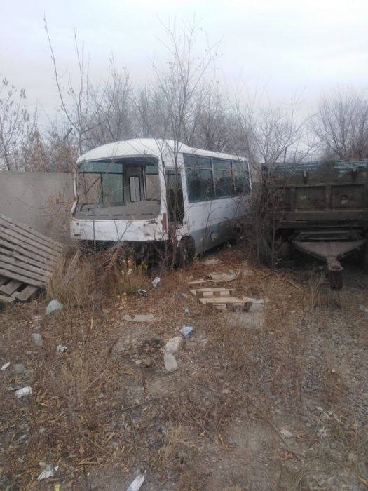 Продам автобус под жилой вагончик или на металлолом