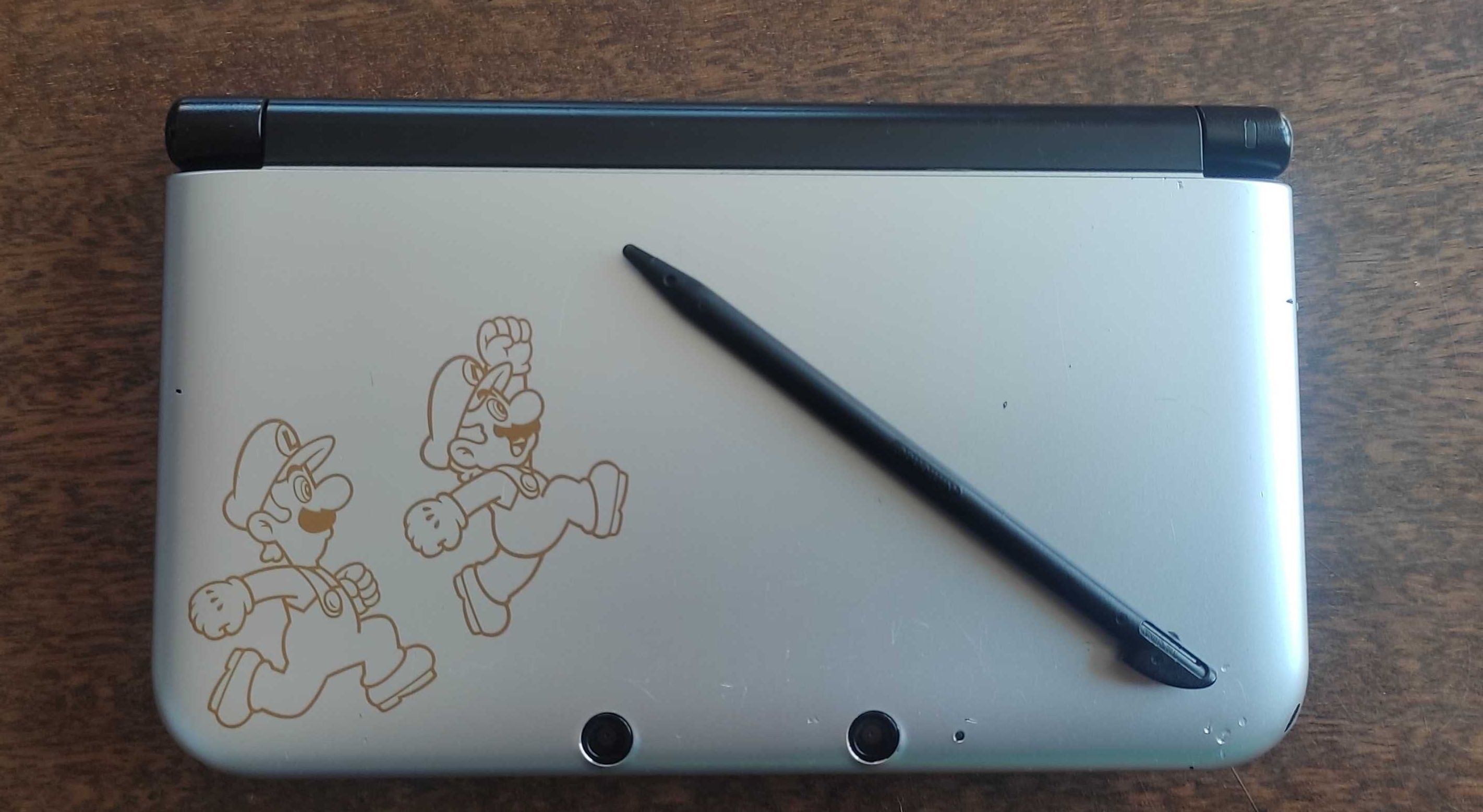 CFW Nintendo 3DS XL the year of Luigi