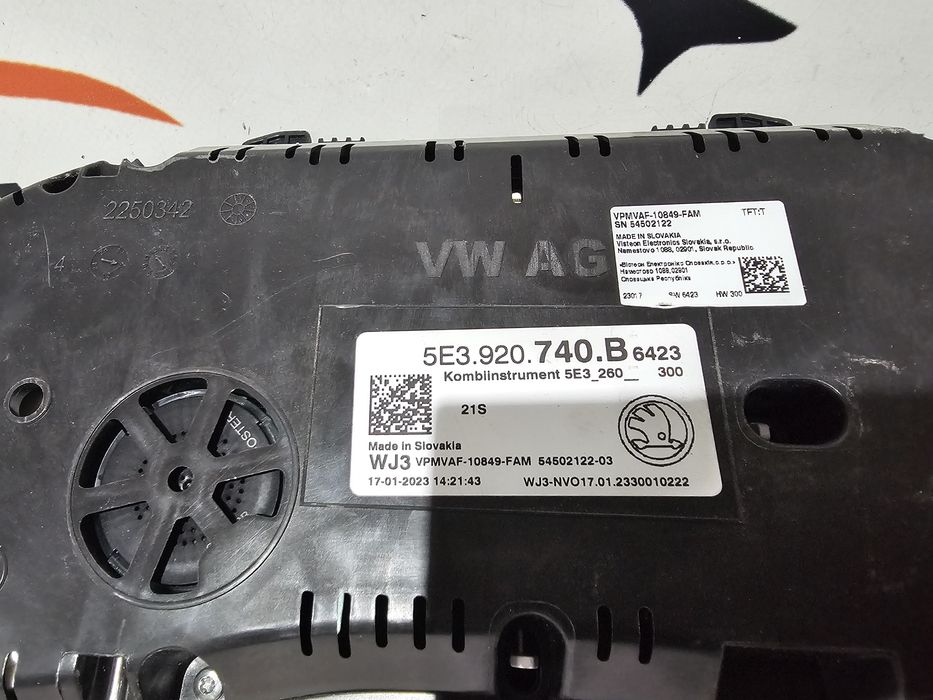Ceasuri bord Skoda Octavia 4 dupa 2020 cod 5E3920740B