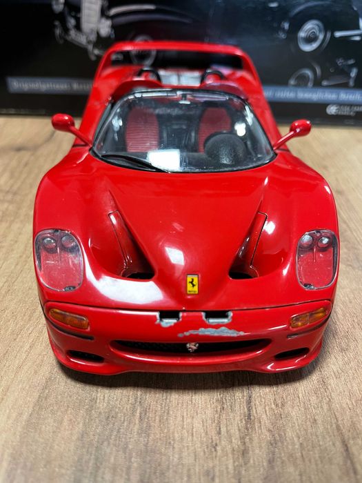 Метална колекционерска количка  модел FERRARI F 50 Cabrio 1:18  мащаб