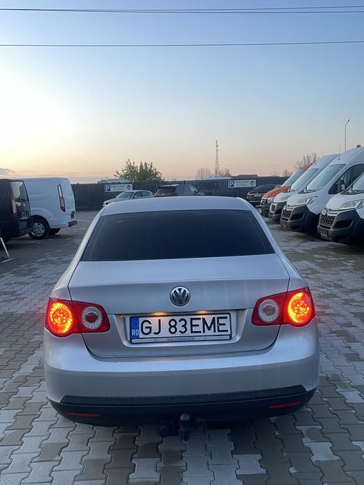 Vând  jetta 2.0 Diesel