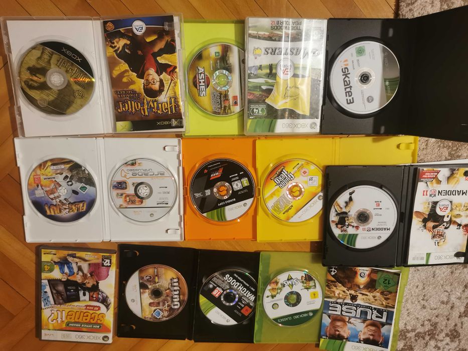 Xbox 360 с 2 джойстика и игри
