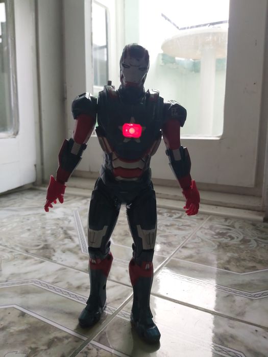 Играчки на Марвел (Marvel )