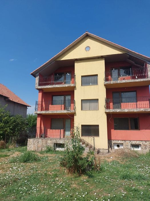 Casă de vânzare în Zimand Cuz