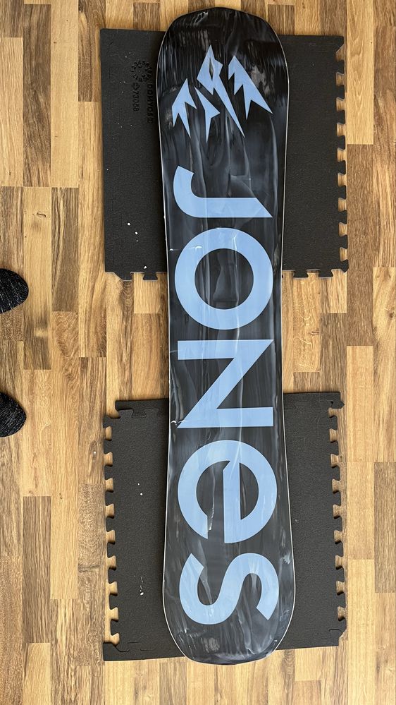 Jones Frontier 158W (2024)
