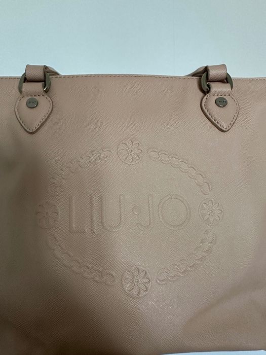 Чанти Liu Jo и Guess