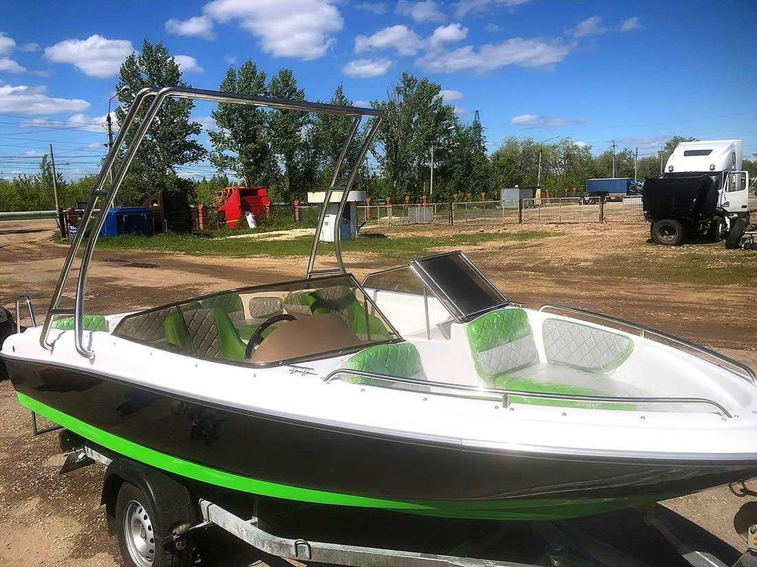 Касатка VT 535 bowrider (цена указана без мотора)