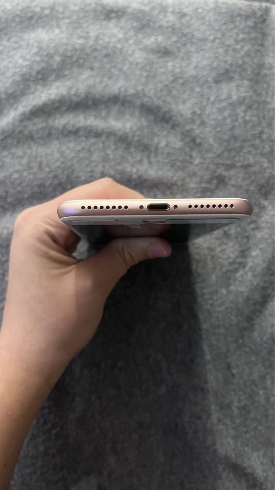 iPhone 7 plus rose gold