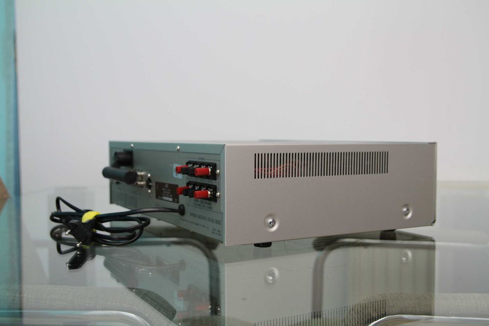 JVC RX-40 receiver cu egalizator 2 X 40 Wati 8 Ohmi