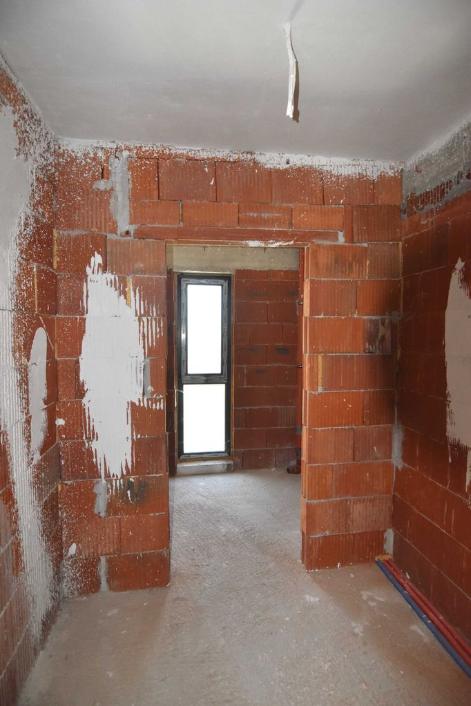 Продава се Къща в с. Марково, Област Пловдив - 252 кв.м за 1250 €/кв.м - Снимка #12