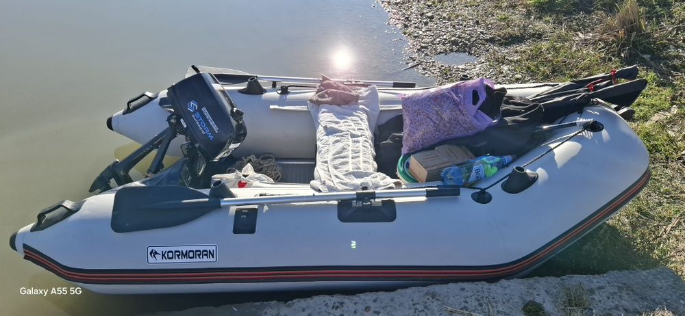 Barca gonflabila Kormoran  cu motor Storm