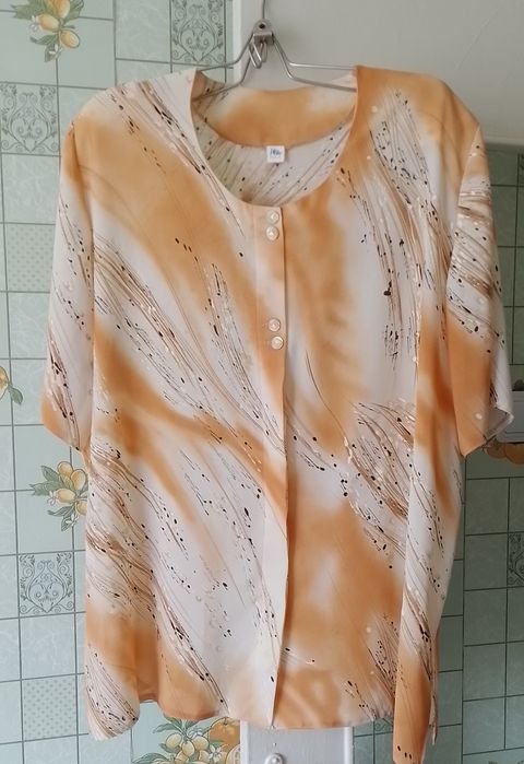 Продам блюзка женская