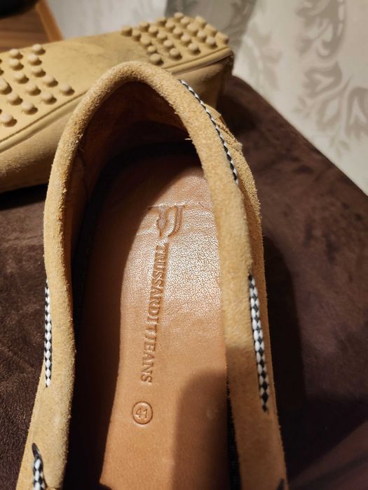 Продават се мъжки мокасини