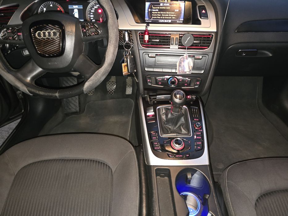 Audi a4 b8 Break 2011 2.0