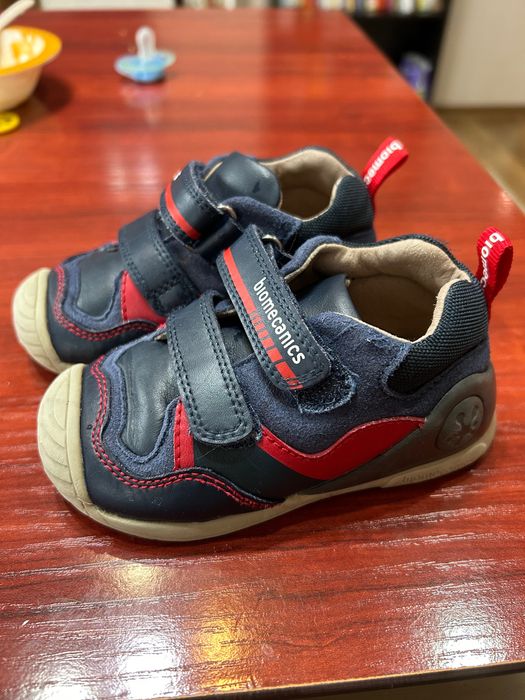 Обувки за прохождане - biomecanics