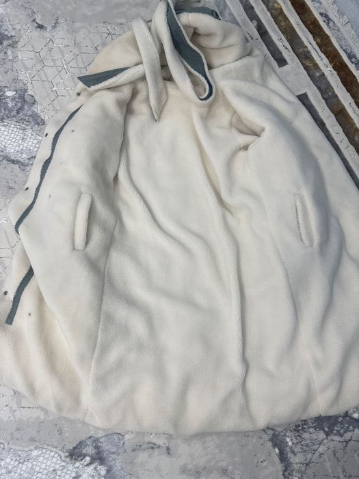 Продам женскую куртку
