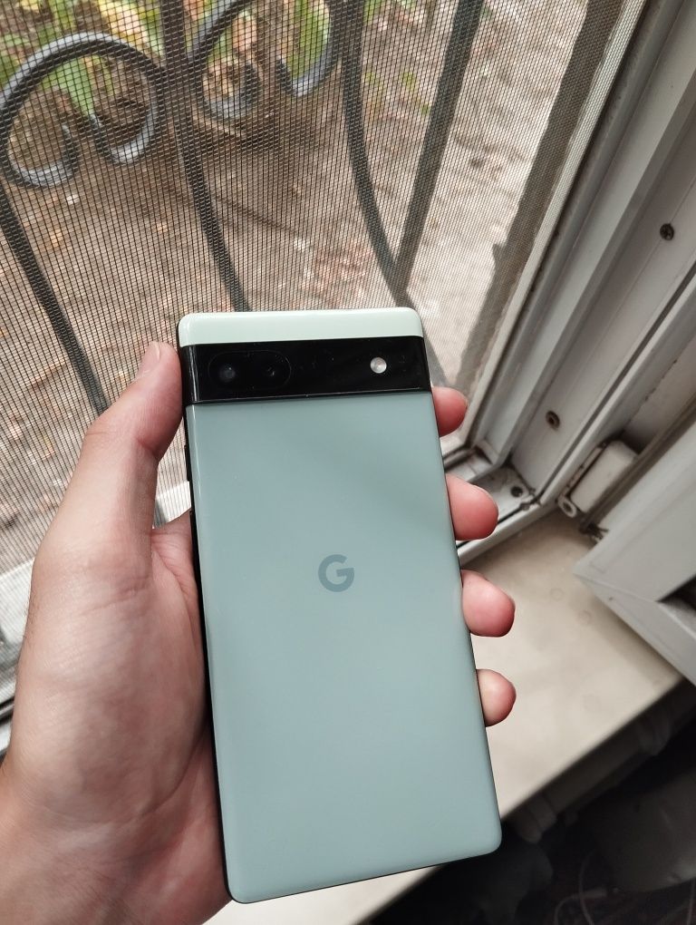 Смартфон Google pixel 6a