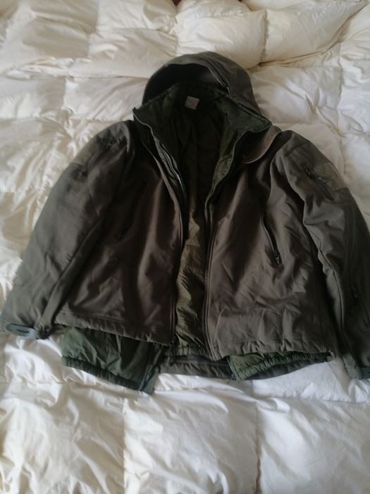 Тактическо зелено яке  непромокаемо отдалу с падплата британско  яке