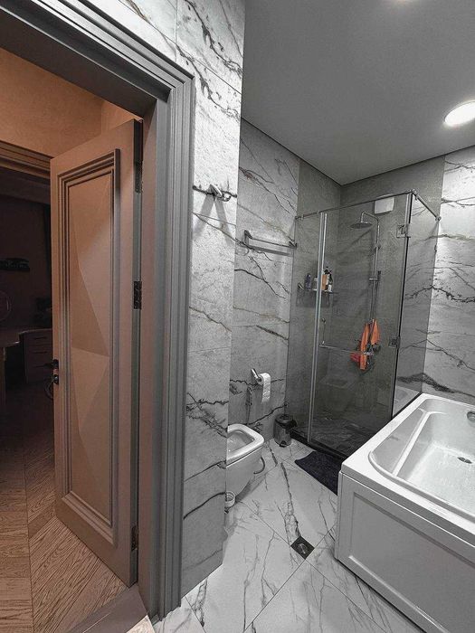 ГОТОВЫЙ АРЕНДАТОР! В Кирпичном Доме! Шикарная 4х ком кв-ра в Центре !