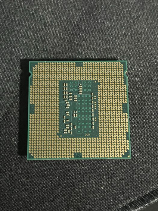 Placa de baza cu procesor si ram