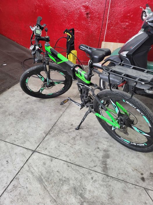 Vand bicicleta electrica
